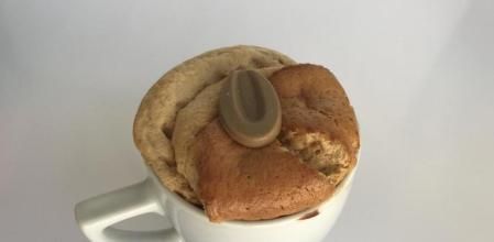 Así se prepara este soufflé de chocolate