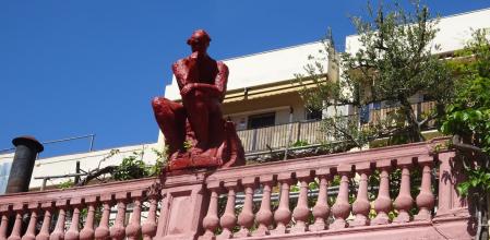 El pensador del pasaje Olivé.