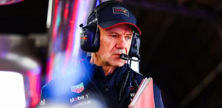 Adrian Newy tiene diferentes opciones sobre la mesa, incluso jubilarse