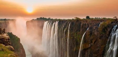 Amanecer en las Cataratas Victoria, Zimbaue