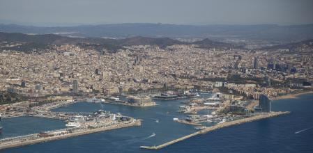 VISTAS AEREAS DE LA CIUDAD DE BARCELONA. CON EL PORT VELL QUE ACOGERÁ LA BARCELONA WORLD RACE EN SUS INSTALACIONES