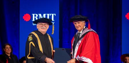 El presidente de ACCIONA recibió el reconocimiento durante la ceremonia anual de doctorado de la RMIT University, celebrada en el City Campus de Melbourne