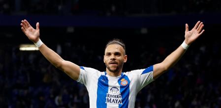 Martin Braithwaite celebra su gol al Mirandés