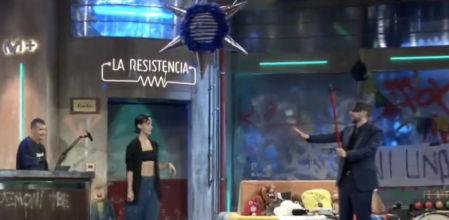 Esmeralda y David Broncano en 'La Resistencia'