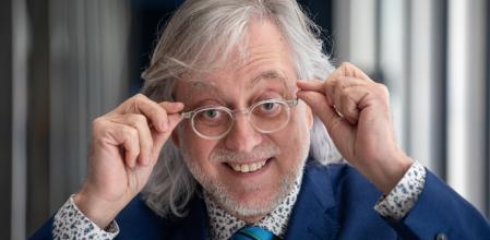 Víctor M. Amela, viejo conocido de los lectores de Guyana Guardian por sus reseñas televisivas