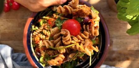 Ensalada de pasta vegana
