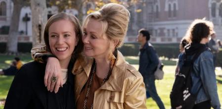 El cambio de paradigma del humor a partir de Ava (Hannah Einbinder) y Deborah (Jean Smart).