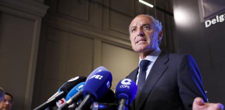 GRAFCVA854. VALENCIA, 29/05/2024.- El expresident de la Generalitat, Francisco Camps, durante la rueda de prensa ofrecida este miércoles después de que la Audiencia Nacional le haya absuelto por el último fleco del caso Gürtel que tenía abierto, al considerar que 