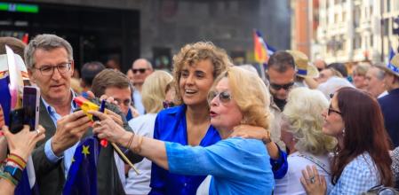 Miting del Partido Popular Alberto Nuñez Feijoo, Dolors Montserrat, Isabel Diaz Ayuso, Jose Luis Martinez Almeida, en la Plaza Callao