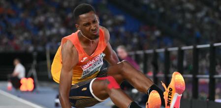 Spain's athlete Jordan Alejandro Diaz Fortun competes in the men's triple jump final during the European Athletics Championships at the Olympic stadium in Rome on June 11, 2024. (Photo by Andreas SOLARO / AFP)