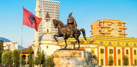 Plaza Skanderbeg, en Tirana.