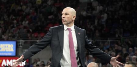 Joan Peñarroya en su última etapa en los banquillos, en el Baskonia