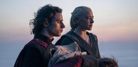 Rhaenyra (Emma D'Arcy), una reina en duelo por la muerte de su hijo.