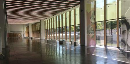 La gran sala del Museu del Disseny que fuinciona como refugio climático