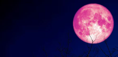 La 'Luna de Fresa' se podrá apreciar el fin de semana de San Juan: cuándo ver y por qué se llama así la luna llena de junio