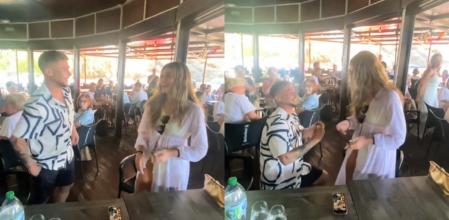 La tierna y sencilla propuesta de matrimonio por sorpresa de una pareja: “Llorar por desconocidos es mi pasión”