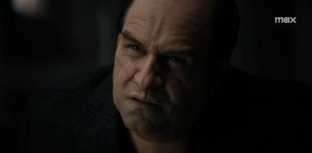 Colin Farrell, irreconocible Oswald Cobblepot.