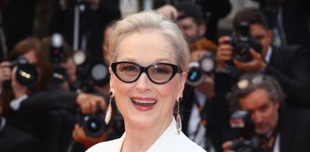 La actriz Meryl Streep lleva una base de maquillaje de una cobertura ligera