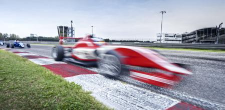 Liberty vio un inmenso potencial a este deporte y promociona la F1 como una franquicia de entretenimiento