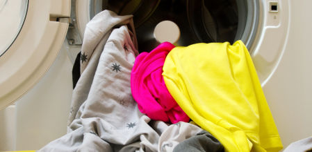 Pide a su hija poner la lavadora y la liada es épica: “Uno de mis sujetadores ha fallecido”