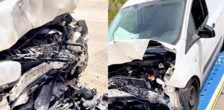 Un vehículo queda destrozado tras chocar contra el muro de los peajes en Sitges: