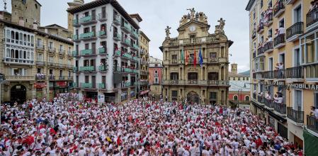 Panorámica del chupinazo de San fermín 2024.