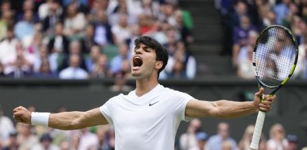 Carlos Alcaraz celebra su pase a la final