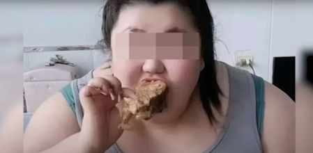 Muere una influencer de 24 años por sus retos de comida