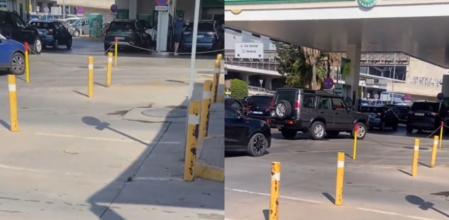 La dependienta hizo una petición de lo más divertida.