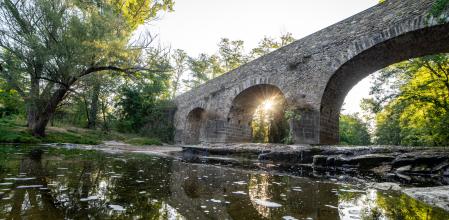 Vista del puente de Targorona