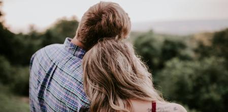 Sacrificar demasiado en una relación puede provocar sentimientos como el resentimiento.