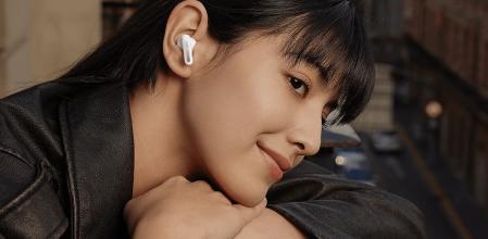 Los auriculares Bluetooth emiten radiación, pero no se ha demostrado que sea peligrosa para la salud&nbsp;