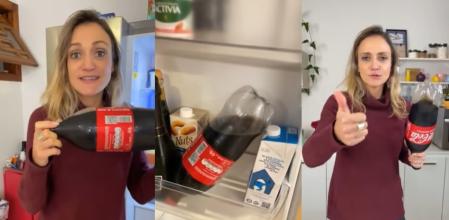Una influencer explica que guardar la botella de coca-cola boca abajo ayuda a mantener el gas durante varios días después de abierta.
