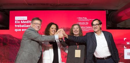 ESPAÑA PARTIDOS PSIB-PSOE:GRAF3666. PALMA DE MALLORCA, 28/11/2021.- El exministro de Sanidad y primer secretario electo del PSC, Salvador Illa (1d), Francina Armengol (2d) el presidente de la Generalitat Valenciana, Ximo Puig (1i) y la Presidenta del Consel de Mallorca, Catalina Cladera (2i) tras el coloquio sobre 