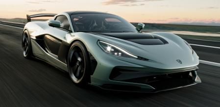 El vehículo da un paso al frente hasta alcanzar unos descomunales 2.107 CV.