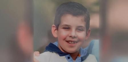 Piden ayuda para que Ángel, un niño con autismo de Granada, pueda tener un perro guía: “Mejorará su calidad de vida”