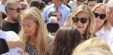 Carla Goyanes and Cari Lapique during the funeral of Cartina Goyanes in Marbella, August 27, 2024