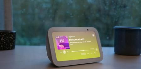 Reproduce música desde Amazon Music, Spotify,y otros servicios de streaming