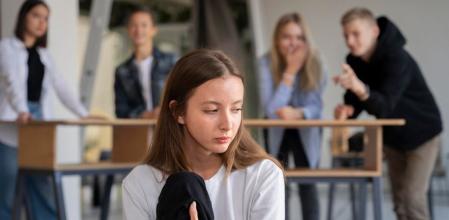 Muchos niños o adolescentes son víctimas de acoso escolar y no lo dicen a los profesores ni a los padres
