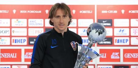 ¿Es Modric el chico de la bicicleta de una foto viral de hace 25 años en Croacia?