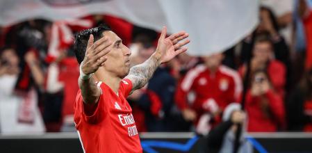 Lisboa (Portugal), 02/10/2024.- Angel Di Maria of Benfica celebrates after scoring the 2-0 goal during the UEFA Champions League soccer match between SL Benfica and Atletico Madrid, in Lisbon, Portugal, 02 October 2024. (Liga de Campeones, Lisboa) EFE/EPA/MIGUEL A. LOPES