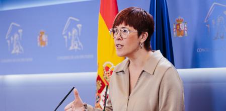 La portavoz de Compromís en el Congreso, Agueda Micó, ofrece una rueda de prensa anterior a la Junta de Portavoces, en el Congreso de los Diputados, a 24 de septiembre de 2024, en Madrid (España).