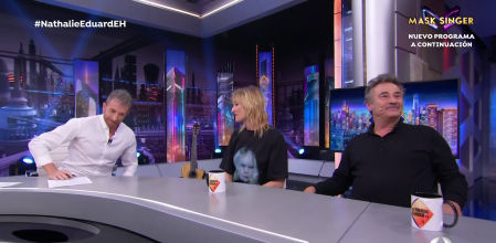 Pablo Motos, Nathalie Poza y Eduard Fernández en 'El Hormiguero'