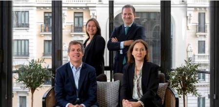 Encuentros Dinero, en colaboración con Bestinver, organizó la sesión 'El nuevo entorno de la inversión', una sesión presencial celebrada en Madrid que se retransmitió en directo.