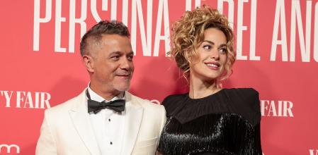 Alejandro Sanz y Candela Márquez en los premios de Vanity Fair celebrados en Sevilla