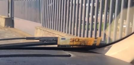 Un conductor advierte sobre el timo que circula por Italia