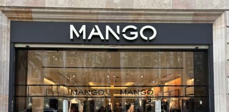 Fachada de la tienda de Mango en la Diagonal de Barcelona