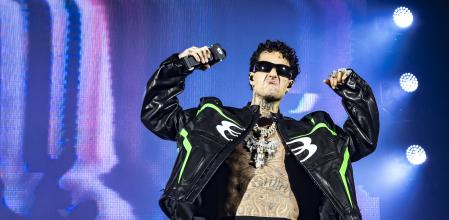 MILAN, ITALY - OCTOBER 12: Tony Effe performs at Unipol Assago Forum on October 12, 2024 in Milan, Italy. (Photo by Francesco Prandoni/Getty Images)