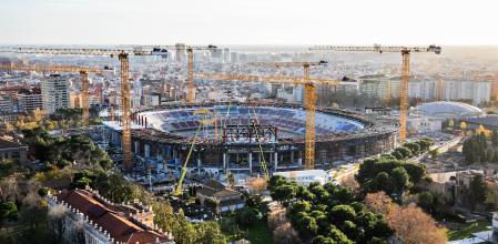 foto XAVIER CERVERA 19/12/2024 estado de las obras del camp nou spotify (construido por limak) estadio del fcbarcelona, dsd un rascacielos de l avenida diagonal ,barcelona