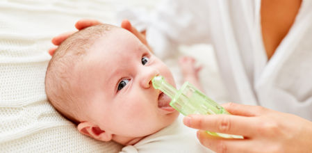 Hay técnicas sencillas que se pueden utilizar para descongestionar a tu bebé